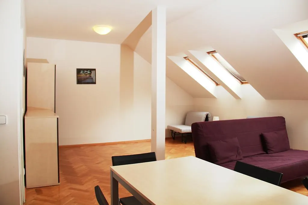 Residence Kostnicke Square Prague 0*,